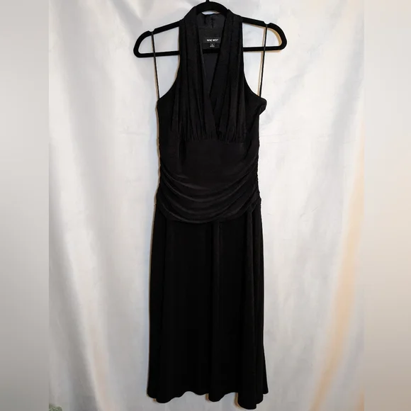 nine west halter dress Women's Nine West Halter Neck Colorblock Maxi Dress
